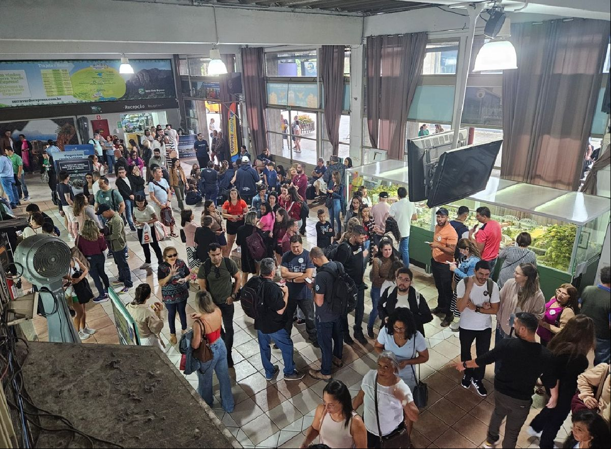 Trem da Serra do Mar deve receber cerca de 8 mil ageiros no feriado de Corpus Christi